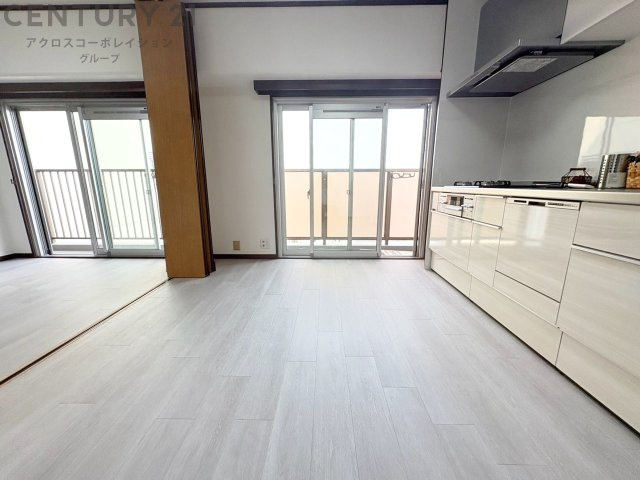 2025年6月リフォーム済。リフォーム内容（全室クロス張替、洗面・トイレ新調、キッチン新調、全室フロアタイル張替、ハウスクリーニングなど）