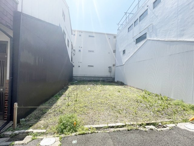 外観：327002266596