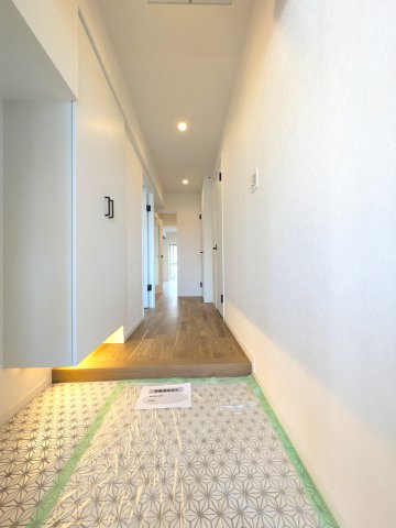間接照明があり、オシャレな雰囲気です。
