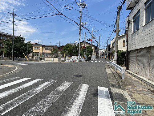 前面道路含む現地写真