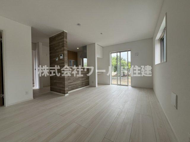 南向きの大きな窓のある、陽当たり良好のLDK