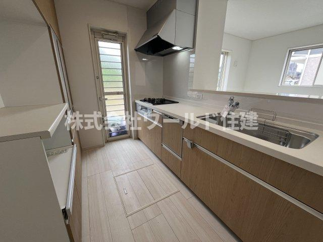 食器洗浄乾燥機もついています