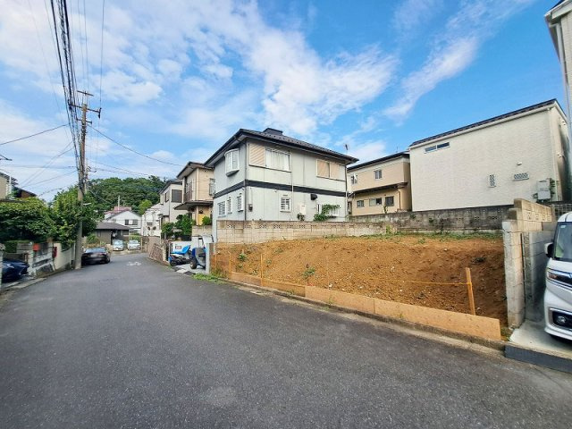 実際に足を運ぶことで広さや陽当り、周辺施設も確認でき、暮らしていくイメージも膨らみます。お問い合わせの上、ぜひ現地をご確認ください！