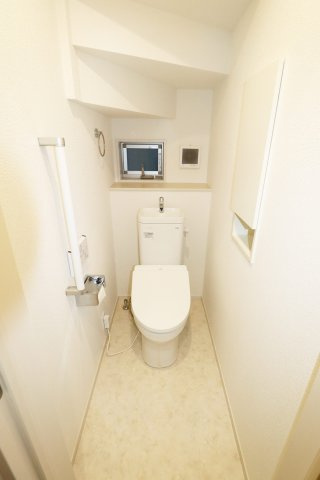 【 築浅中古 郡山市久留米６丁目　　　　　　　柴宮小学校、郡山第７中学区のトイレ】