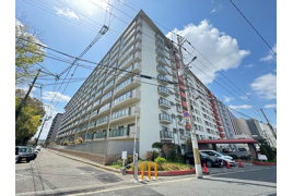 メガロコープ平野2号棟の外観