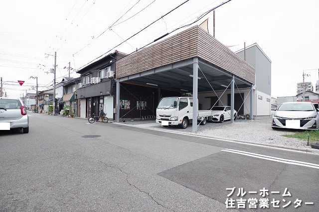 別角度からの前面道路です！