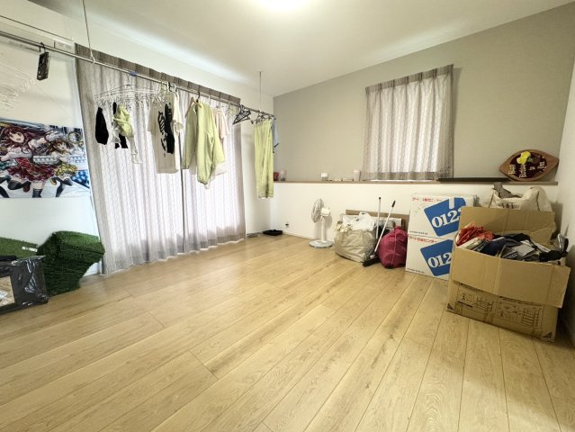 使い勝手のいい洋室です