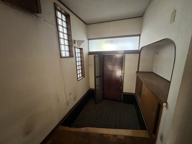 玄関