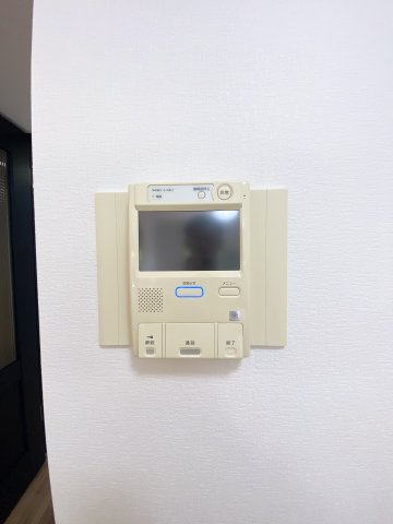 モニター付きのインターホン完備で1階部分でも防犯面◎