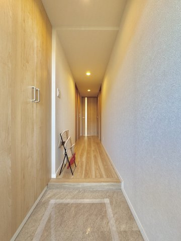 ご家族やゲストを迎え入れる物件の顔だからこそこだわりのあるデザインに仕上げています。