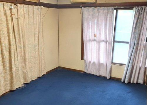 (視認性を高めるために備品類を削除する加工を行っています)