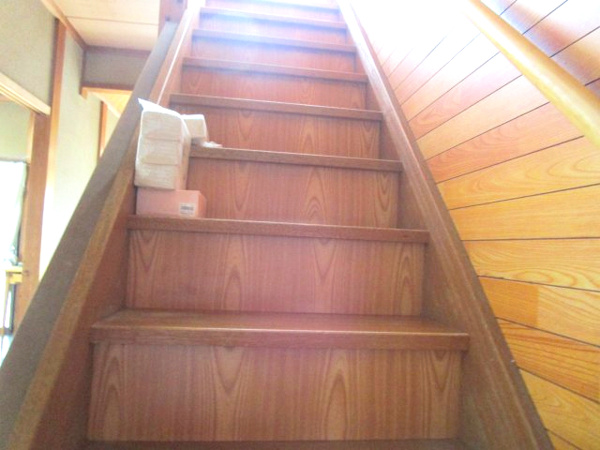 【片野町・中古住宅の内装】