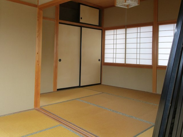 【片野町・中古住宅の和室】