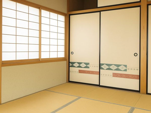 【片野町・中古住宅の和室】