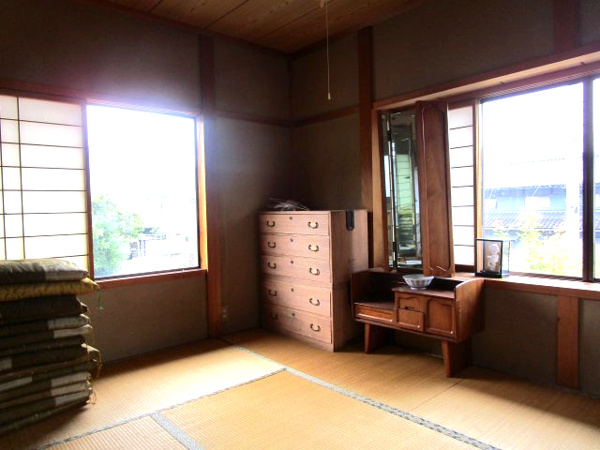 【片野町・中古住宅の和室】