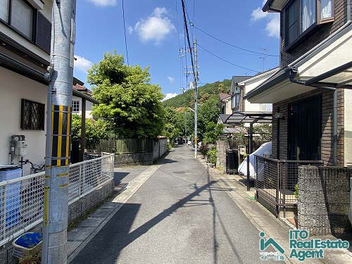 前面道路含む現地写真