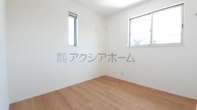 2階洋室4.5帖(南側)