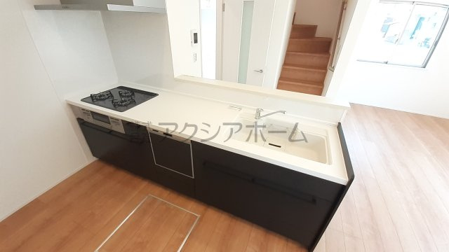 対面式のシステムキッチン