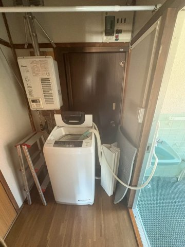 コンパクトな間取りですが、室内洗濯機置き場有り。