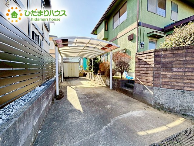 マイホームなら駐車場代がかかりません。しかも、自宅の駐車場で洗車が出来ますね