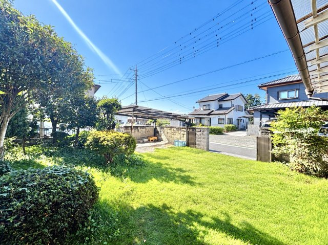 ■お庭｜ひろーいお庭です♪広々お庭はBBQをしたり、家庭菜園、ドッグランとしても使えるほどです♪