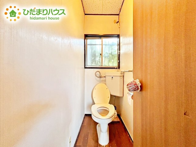 落ち着いた空間のお手洗いです。