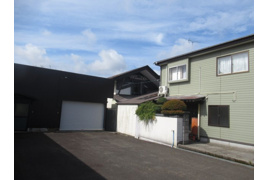 三種町森岳小狭間・中古土地建物5棟の外観