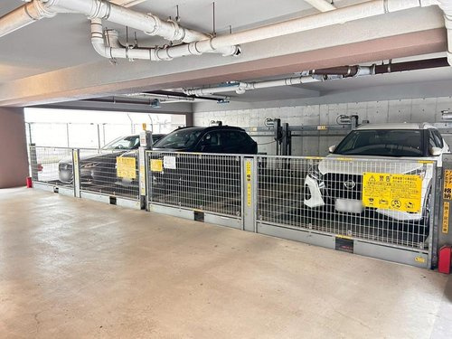 駐車スペース有（空き要確認）　【月額】4000～8000円