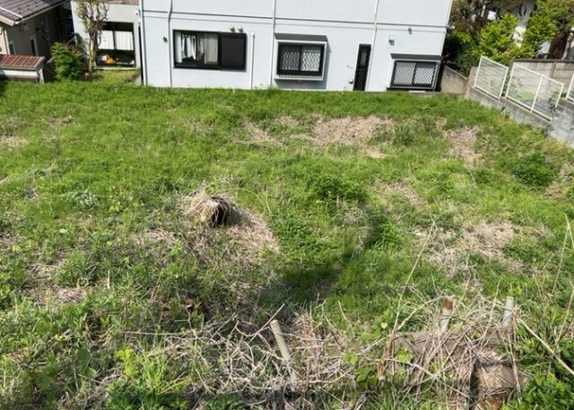 隣家の土地はどうなっているのか、生活利便施設が近くにあるのか、学校まで近いかなど、お客様のライフスタイルにあわせたイメージが重要です。また、近くにあると困る施設が近くにないかも確認するといいでしょう。