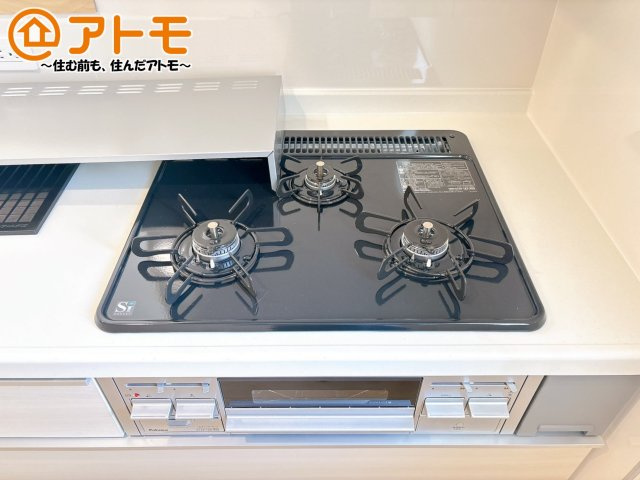 3口コンロは使い勝手がよくお料理も楽しくなりそうです♪
