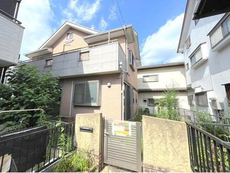 キッチン、コンロ、トイレ、洗面台、給湯器新品！　外壁塗装やクロス・フロアタイルなども張替済み♪