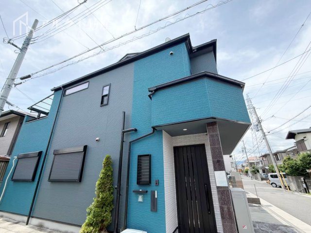 木造　地上2階建