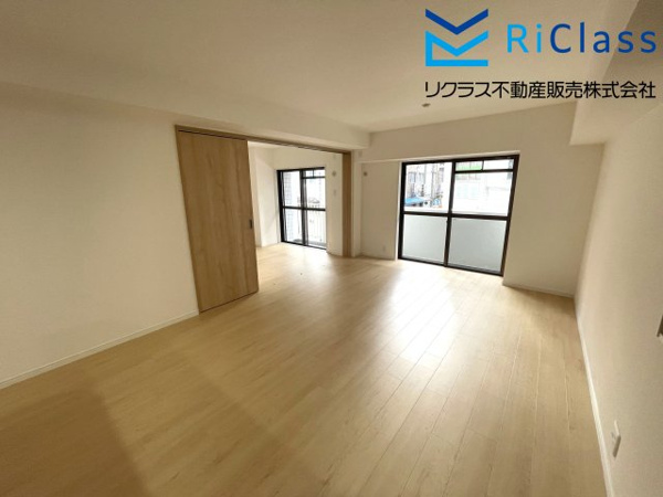 グランドプラザ神戸パートⅡの居間