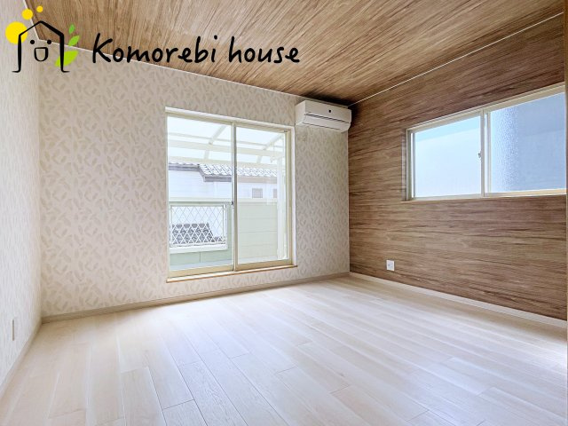 開放的な寝室です