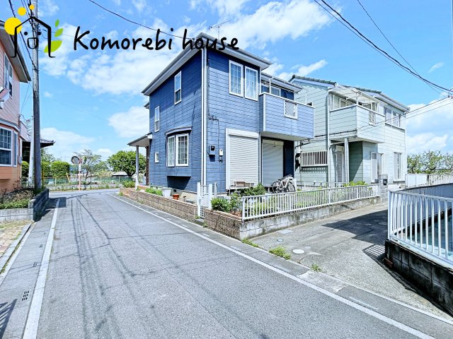 前面道路含む現地写真です