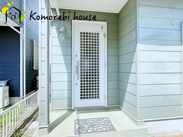 シンプルで使いやすい玄関です