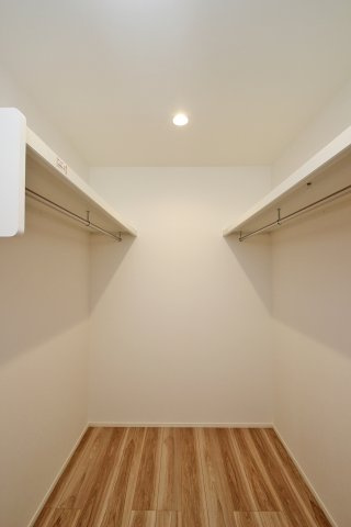 1Fにファミクロを設置。外出時、帰宅時の動線がスムーズに♪【プラン例】建物価格2040万円~、建物面積106.00？