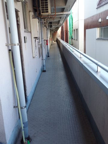 収納棚あり