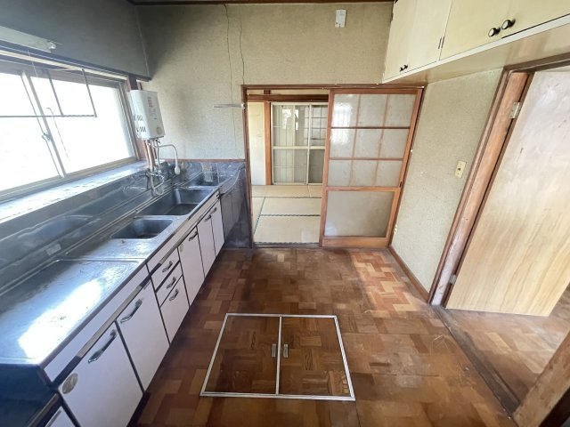 約6帖のダイニングキッチンです。