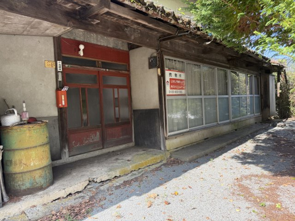 【笛吹市御坂町藤野木　売地の外観】