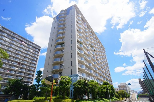 小学校徒歩2分♪3駅4沿線利用可能です♪