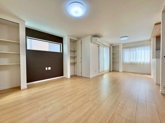 視線が気になりにくく、採光も取りやすい広々19.1帖の2階リビング！