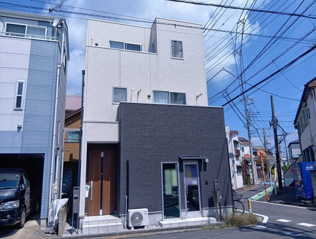 現地（2026年8月）撮影／店舗と住居を組み合わせた収益性のある住まい　