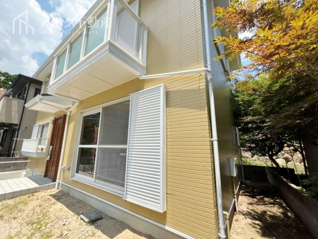 木造地上二階建て