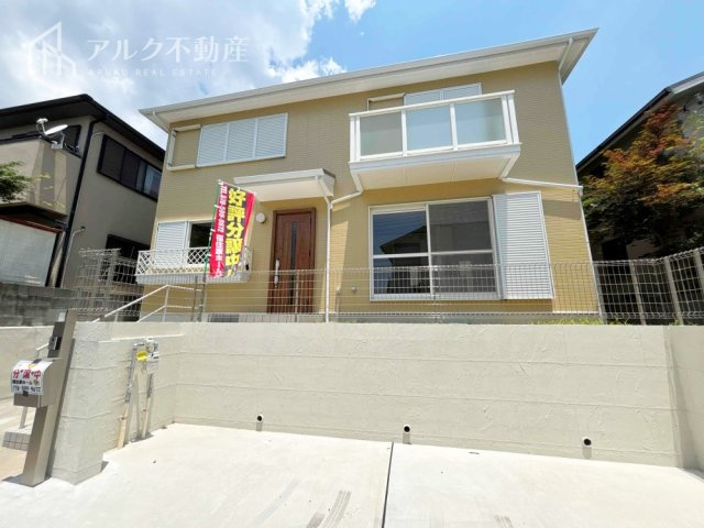 木造地上二階建て