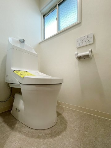 シンプルで使いやすいトイレです