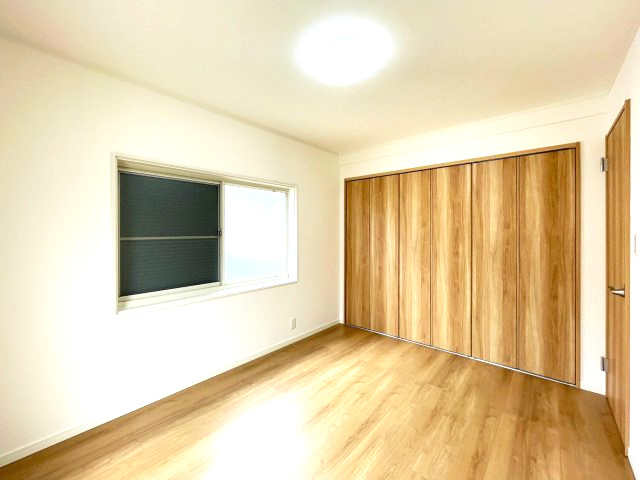 広々とした洋室です