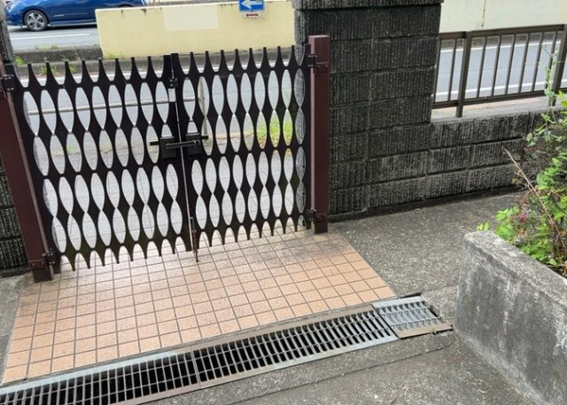 ラウンジは、マンションの共用スペースに椅子やテーブルなどを配置した利用者が寛げる空間です。屋内型ラウンジと屋外型ラウンジがあります。共用部分の管理状況と合わせて、詳細については現地でご確認ください。