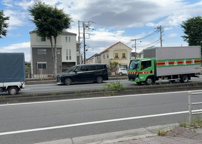 眺望を気にして物件を探す場合、前面に建物が建っていないか現地で確認しましょう！前面に建物があると景色はもちろん、日当たりや風通しにも影響が出てきます。住んだ時のことを想像しながら現地見学をしましょう。