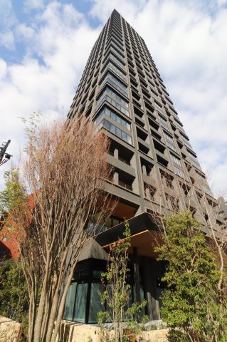 【外観】地上42階建て、総戸数241戸の超高層タワーマンション！！